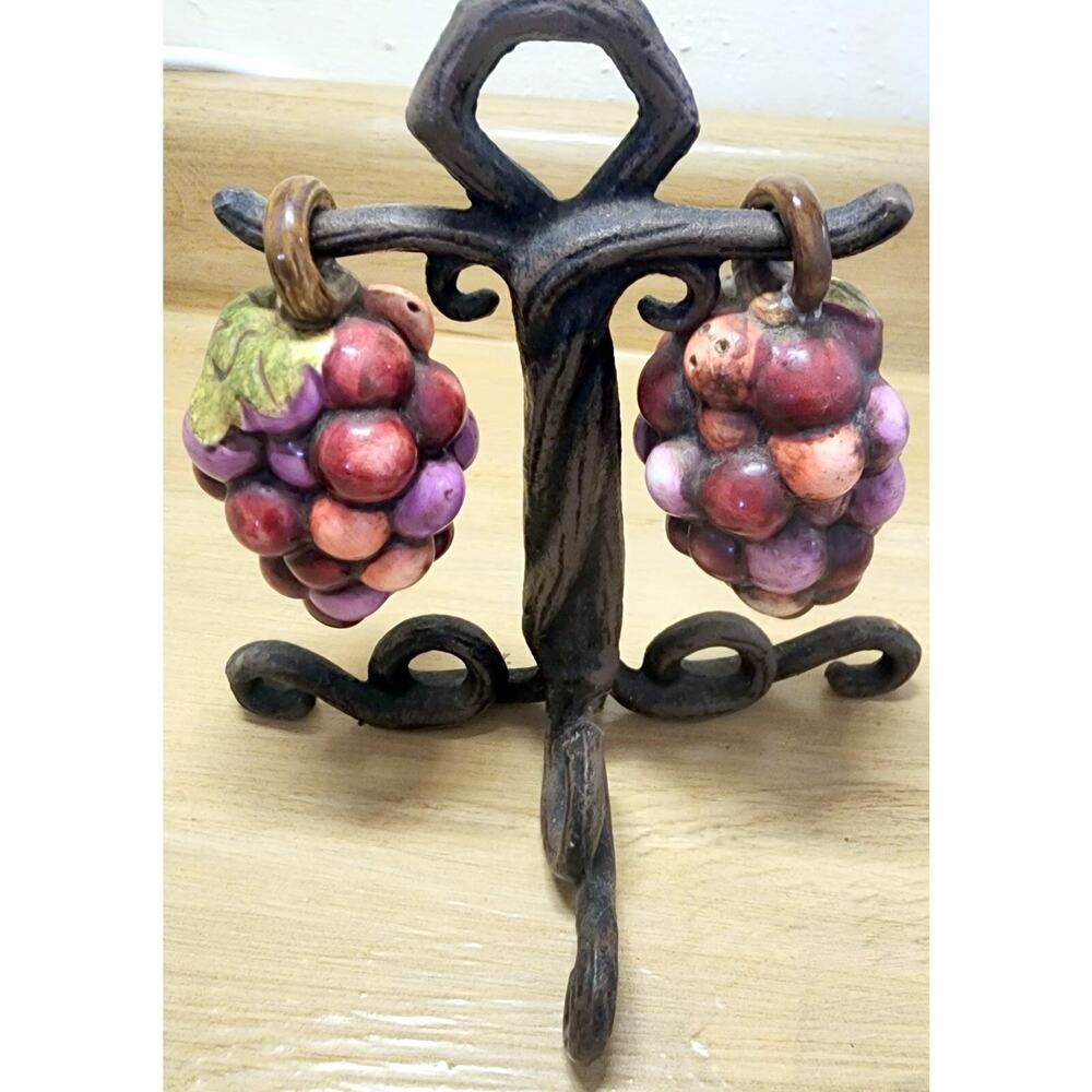 Vintage Grapes Ceramic Salt & Pepper Shakers W/ Wrought Iron Vine Stand See Pic